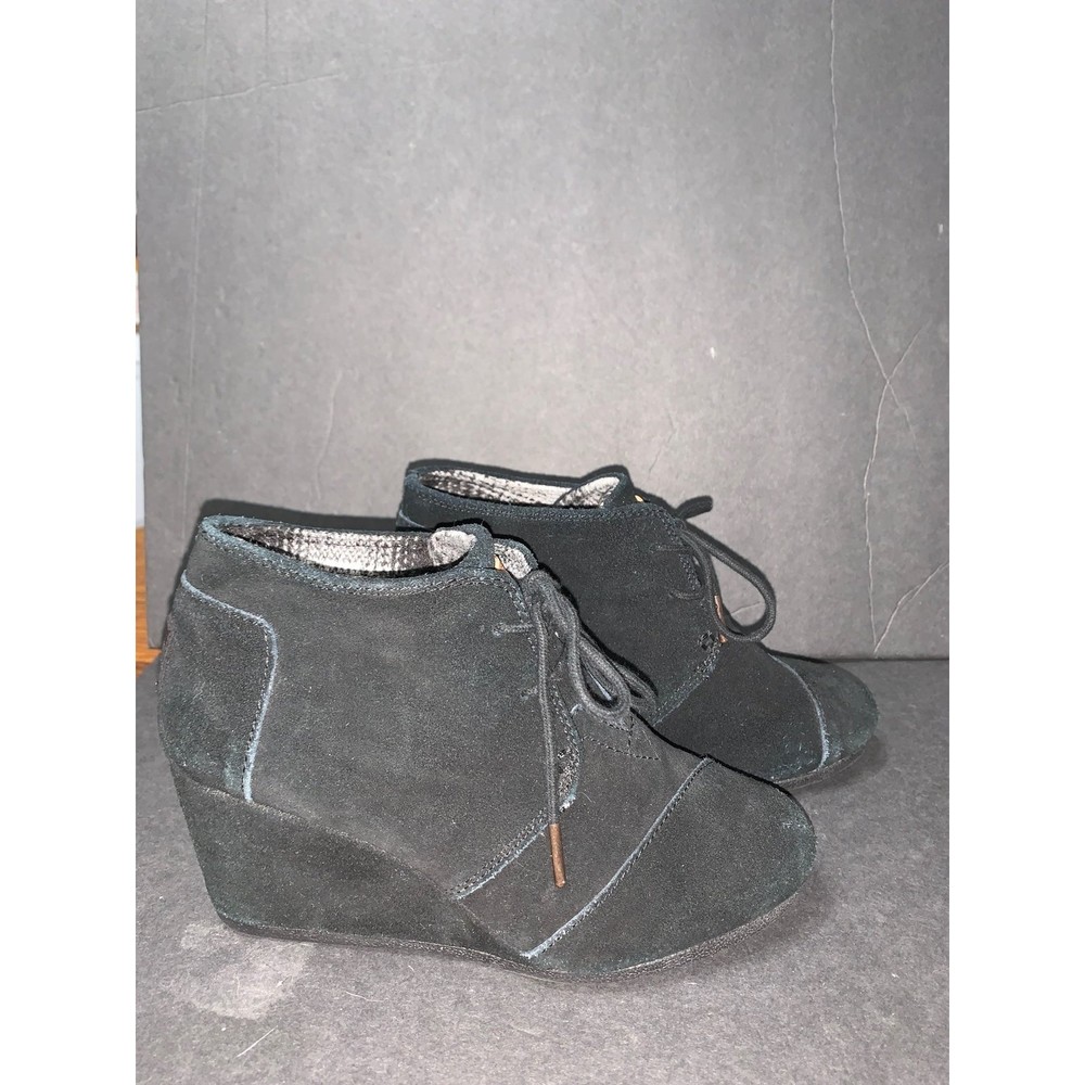 TOMS Black Suede Wedge Ankle Boots sz. 7 - Picture 1 of 8